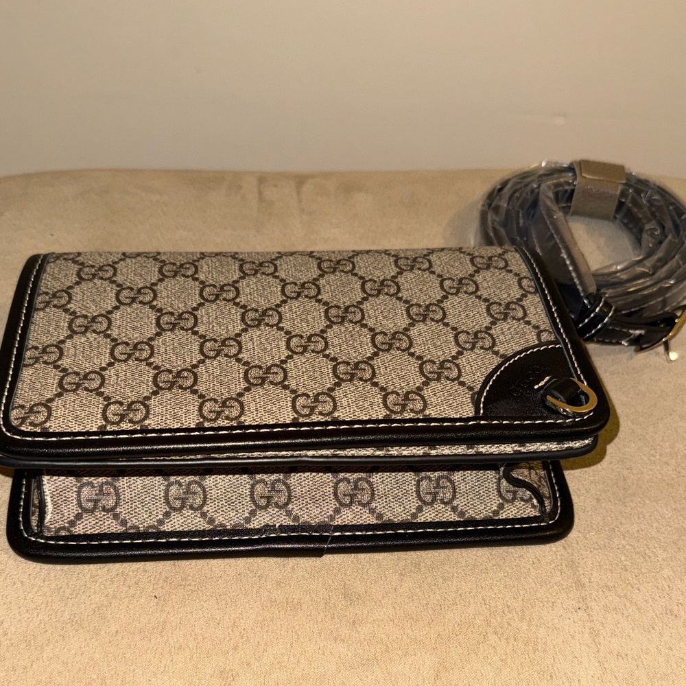 Gucci Beige and Black Monogram Shoulder Bag
